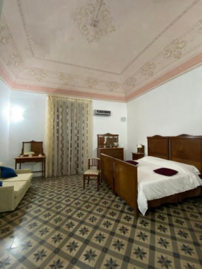 Crispi accomodation, Catania